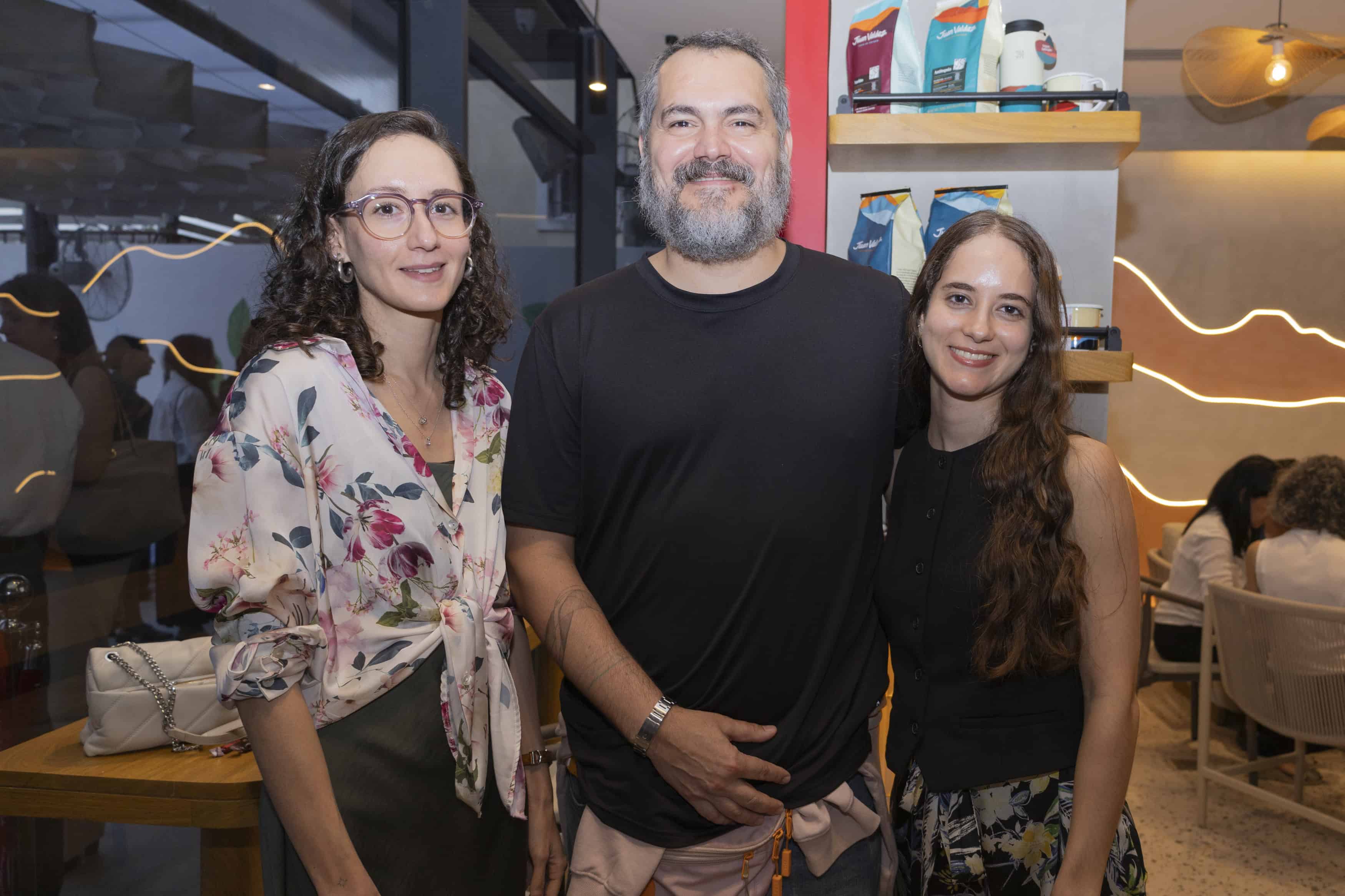 Nadime Bachá, Riccardo Bardellino y Yameli Bachá. <br>