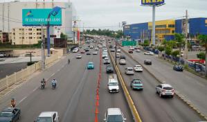 El tránsito mejora en algunas avenidas de Santo Domingo, pero nadie sabe por qué