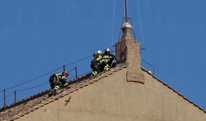 Se instala la chimenea en la Capilla Sixtina para el cónclave