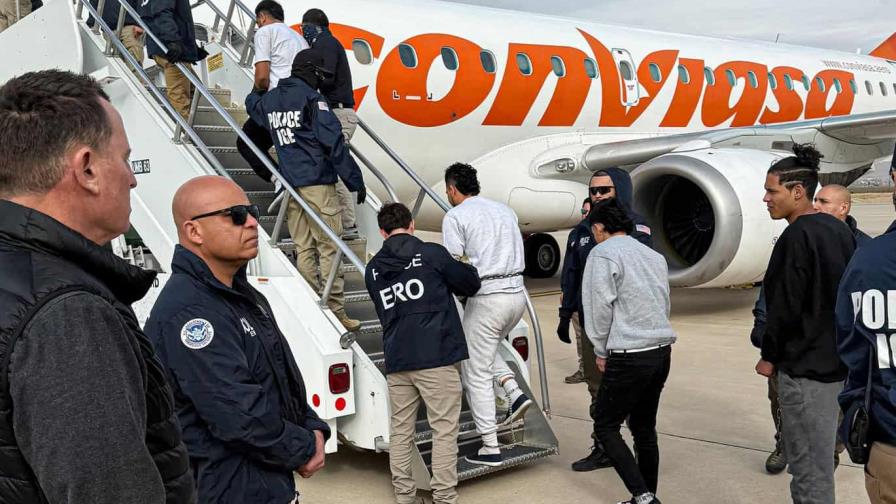 Venezolano reclama USD 1.3 millones al gobierno de Trump por deportarlo a El Salvador Venezolano reclama USD 1.3 millones al gobierno de Trump por deportarlo a El Salvador
