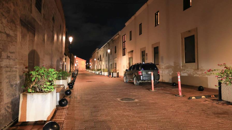 Conductores acogen medida del Intrant en calle Las Damas, pero falta vigilancia nocturna Conductores acogen medida del Intrant en calle Las Damas, pero falta vigilancia nocturna
