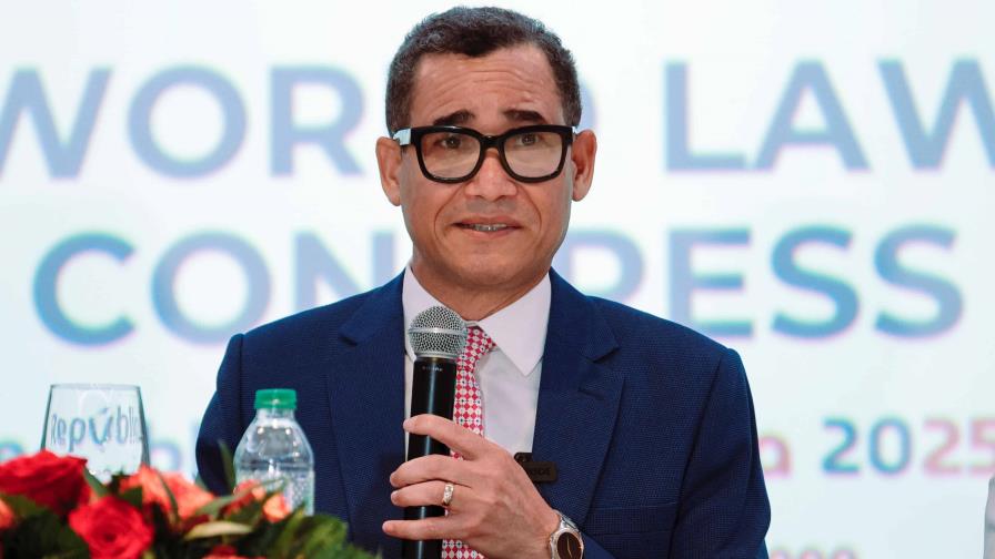 Ministro de Trabajo revisará resultados del plan piloto de jornada laboral reducida