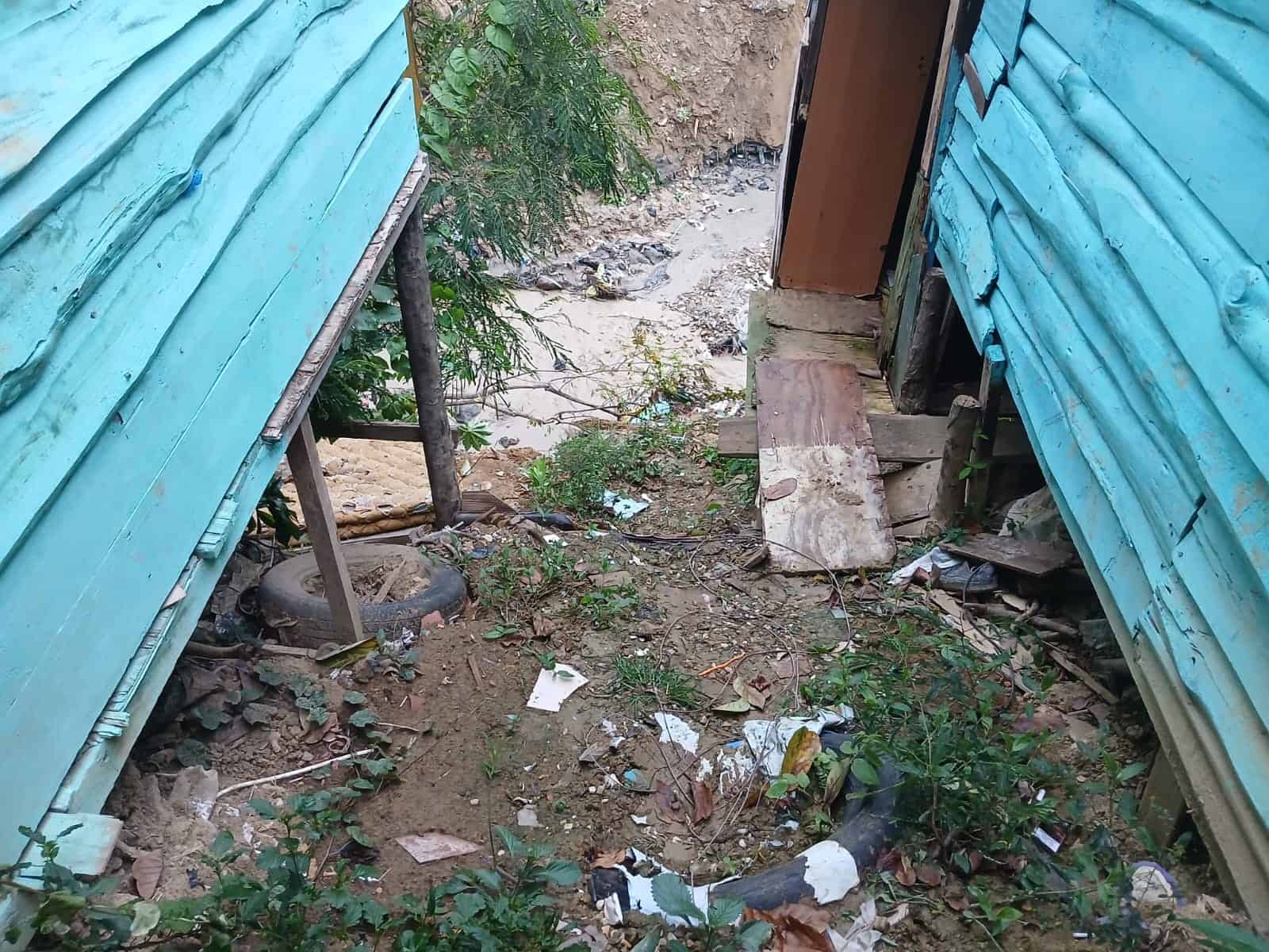 Una de las seis viviendas cuyas familias fueron reubicadas debido al riesgo de deslizamientos de tierra en Santiago.