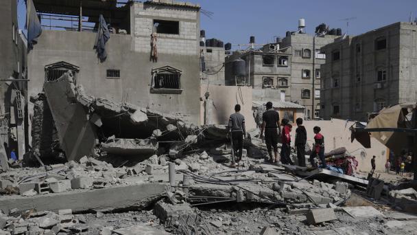 Bombardeos israelíes en Gaza dejan al menos 42 muertos