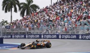 Lando Norris ganó un caótico sprint de Miami que Carlos Sainz y Fernando Alonso no completaron