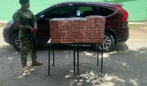 Autoridades decomisan 135 libras de presunta marihuana en Pedernales