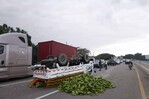 Carreteras bajo amenaza: camiones sobrecargados ponen en riesgo la seguridad vial en RD Carreteras bajo amenaza: camiones sobrecargados ponen en riesgo la seguridad vial en RD