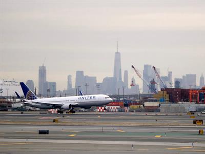 Choque de dos aviones en Nueva York ante falta de controladores