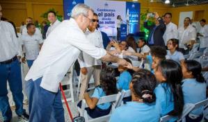 Presidente Abinader inaugura escuela y visita Casa Museo Juan Trinidad en Bonao Presidente Abinader inaugura escuela y visita Casa Museo Juan Trinidad en Bonao