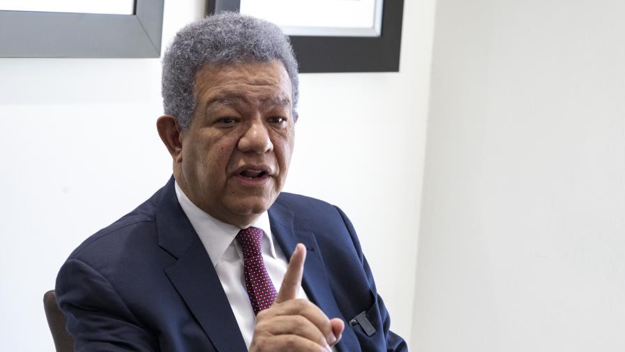 Leonel acepta invitación de Abinader para hablar de Haití, pero advierte que no será vagón de cola