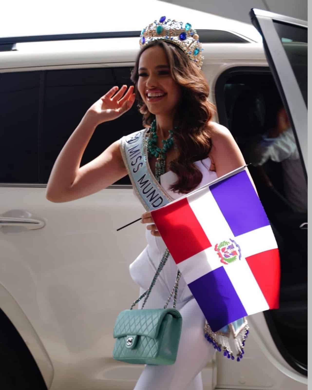 Delgado expresó que se sentía emocionada y lista para presentar a la República Dominicana en este certamen.