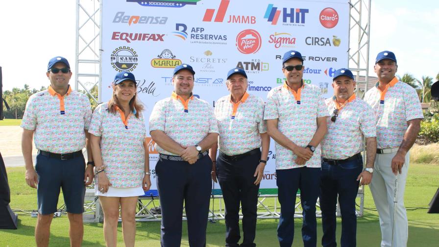 Golfistas Alma y Estefan ganaron la Copa 5 de Mayo de Cadomex Golfistas Alma y Estefan ganaron la Copa 5 de Mayo de Cadomex