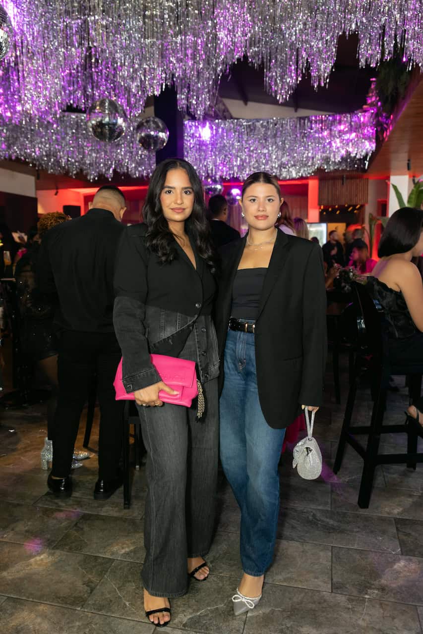 Elsa Guzmán y Aura González.