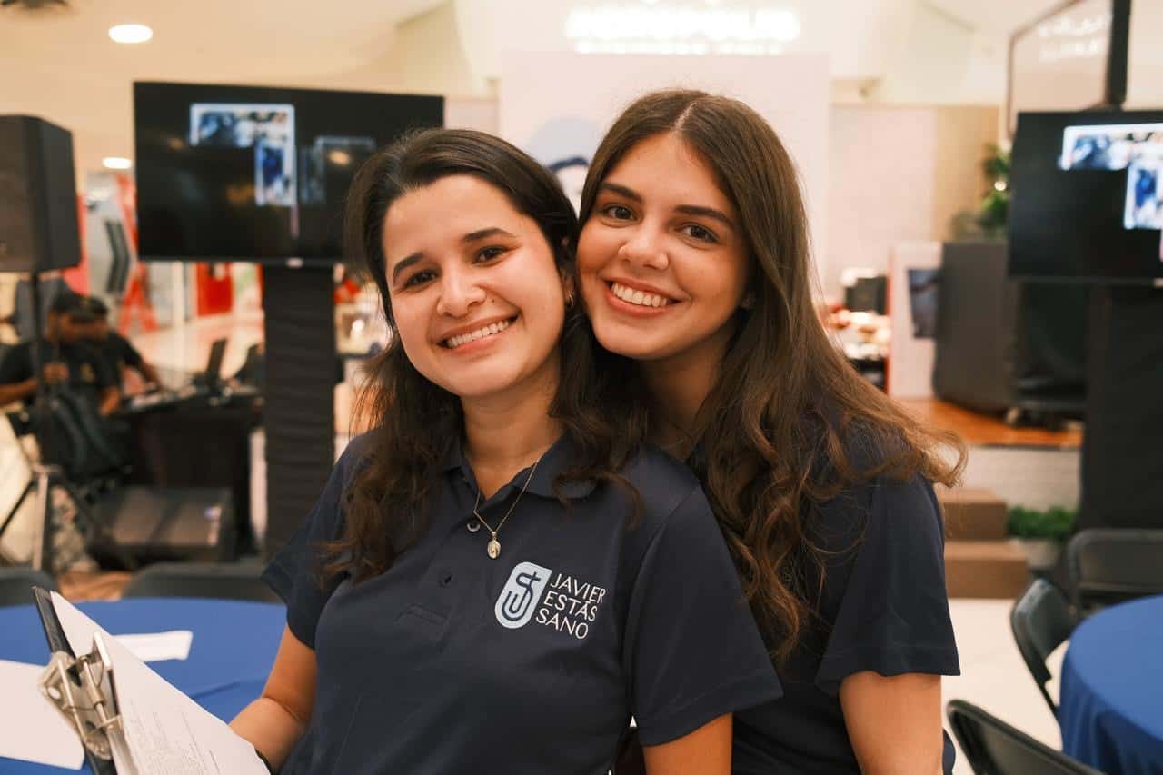 Ana Sofi&acute;a Cordero y Mari&acute;a Alejandra Garci&acute;a.