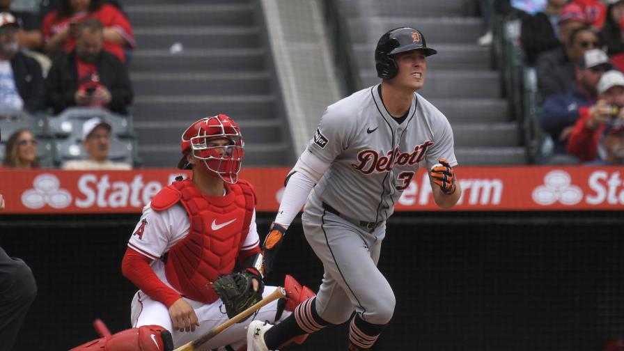 Sweeney y Carpenter conectan jonrones y suman 11 impulsadas en paliza de Tigres 13-1 a Angelinos Sweeney y Carpenter conectan jonrones y suman 11 impulsadas en paliza de Tigres 13-1 a Angelinos