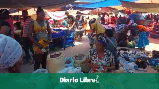 Mercado binacional de Elías Piña luce dinámico el lunes feriado