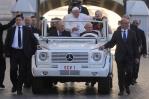 El papa Francisco donó papamóvil para usarlo como unidad médico para niños en Gaza El papa Francisco donó papamóvil para usarlo como unidad médico para niños en Gaza