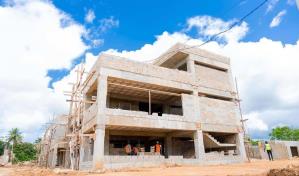 Construcción de Centro Correccional de Anamuya alcanza 35 % de avance en su estructura