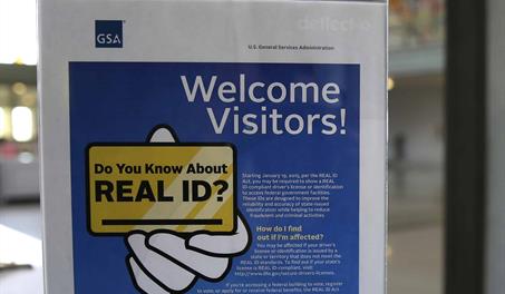 EE. UU. aplicará en sus aeropuertos una tarifa de 45 dólares a pasajeros sin la Real ID