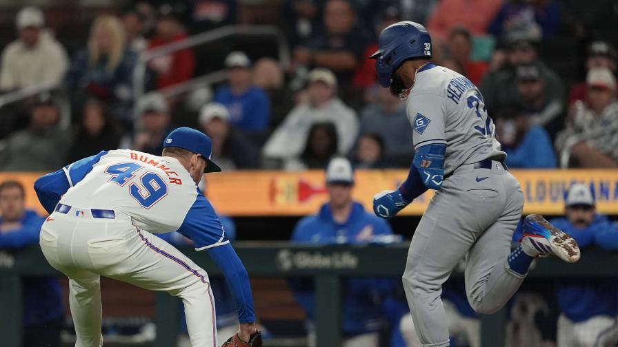 Dodgers expectantes ante salida de Teoscar Hernández por problemas en su muslo izquierdo Dodgers expectantes ante salida de Teoscar Hernández por problemas en su muslo izquierdo