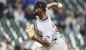 Ronel Blanco cayó ante los Cerveceros