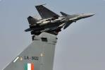 La India bombardea supuestas bases terroristas en Pakistán