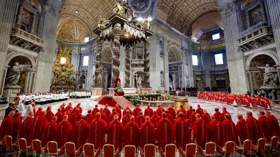 El cónclave ha comenzado: lo espiritual camina con lo global El cónclave ha comenzado: lo espiritual camina con lo global