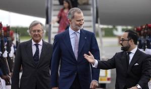 El rey de España llega a Santo Domingo para participar en el Congreso Mundial del Derecho