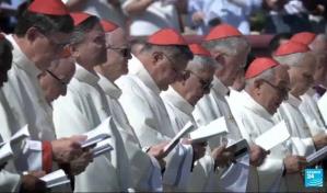 ¿Cómo es el proceso de elección del nuevo papa?