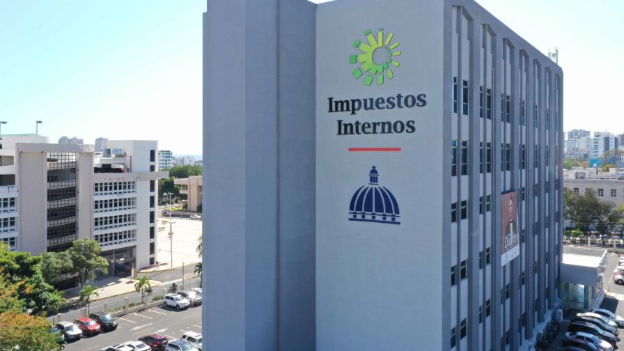 La DGII recauda más de RD$100 mil millones en un mes La DGII recauda más de RD$100 mil millones en un mes