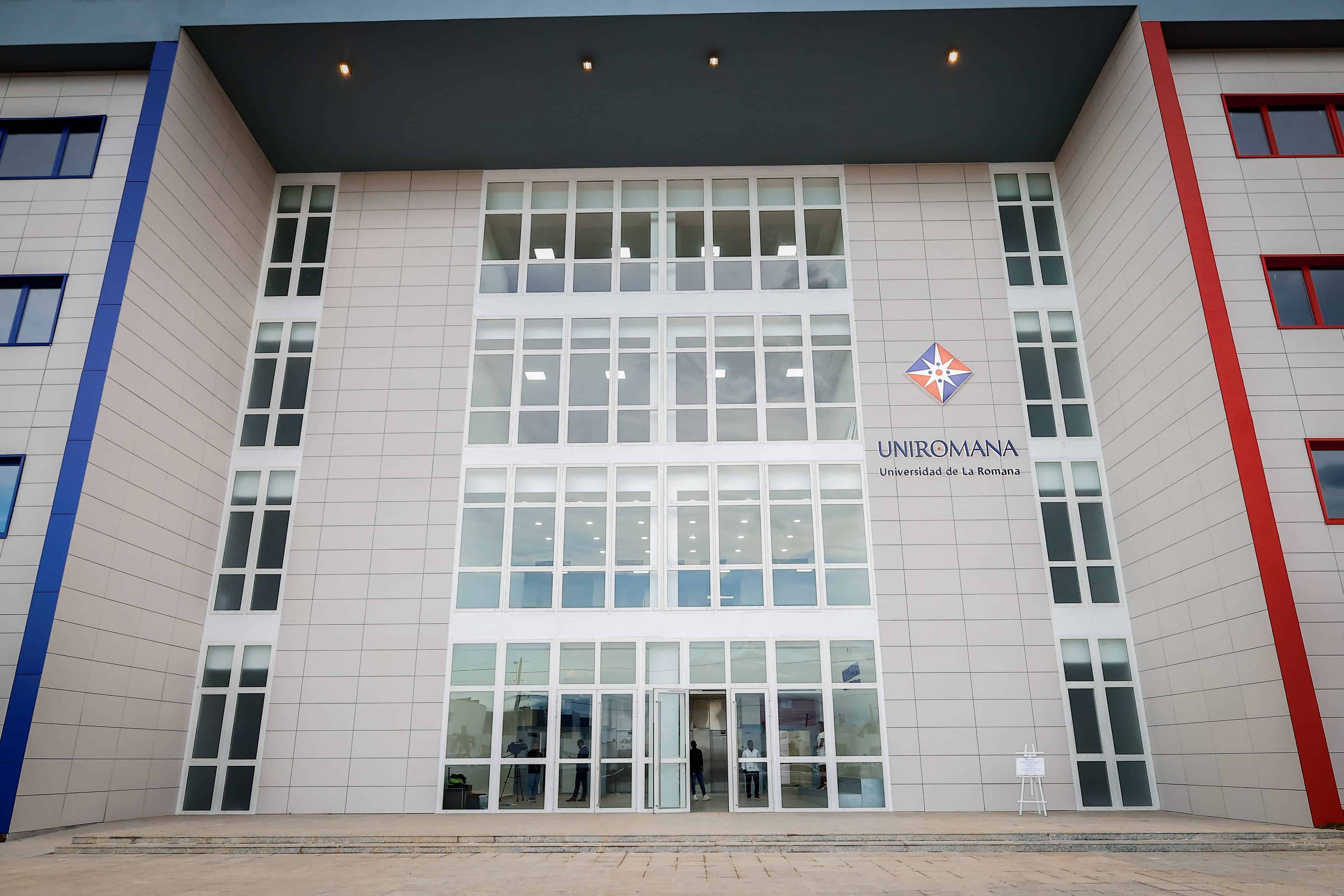 La Universidad de La Romana ofrecerá programas académicos de grado y posgrado.