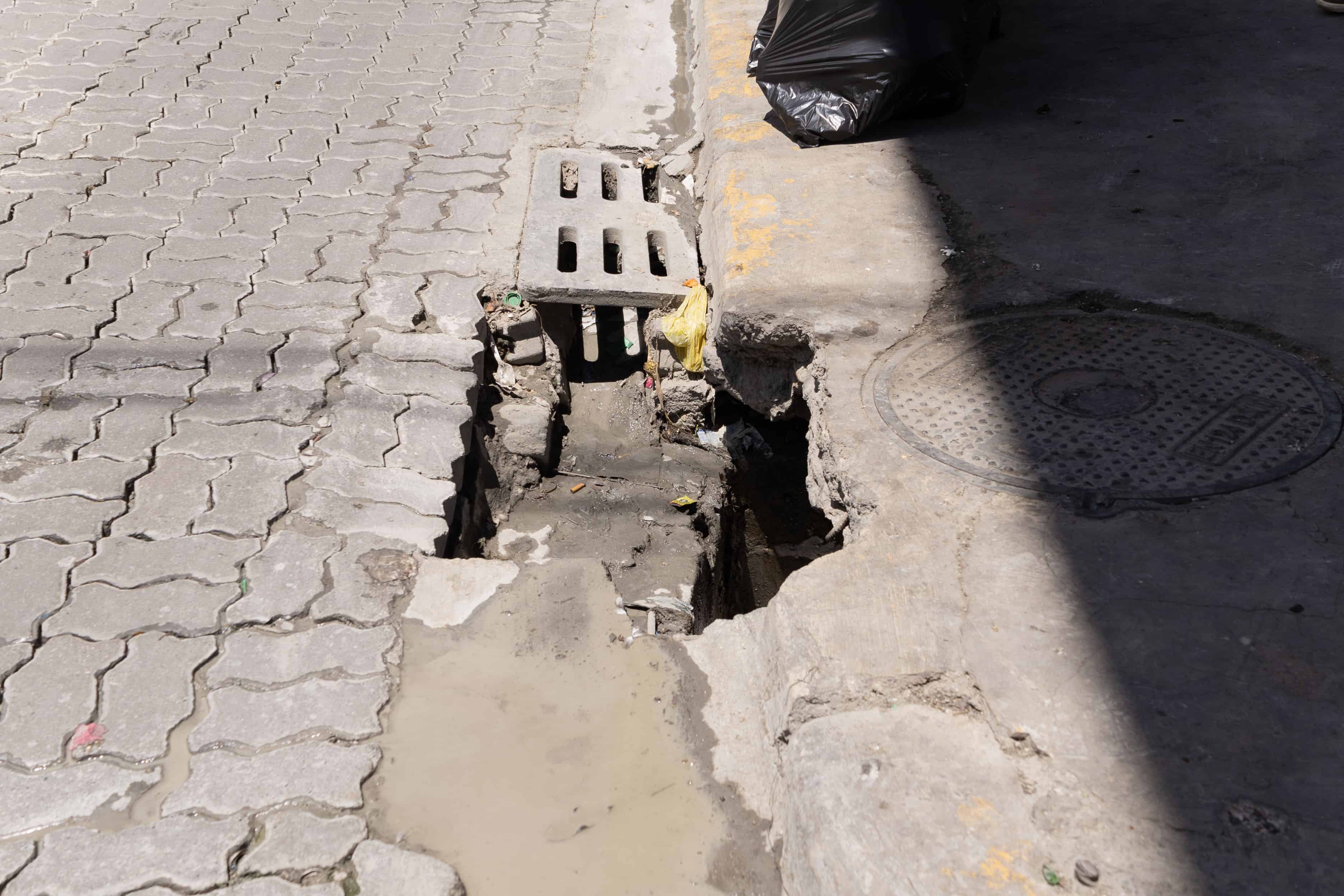 Uno de los daños causados en la París.