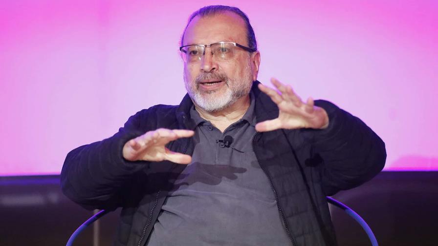William Ospina reflexiona con Bernat Castany sobre el mestizaje, un proceso violento William Ospina reflexiona con Bernat Castany sobre el mestizaje, un proceso violento