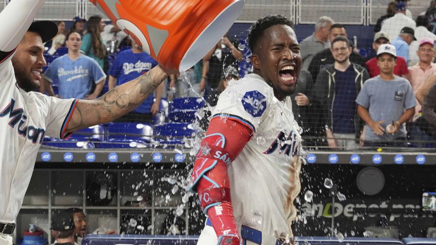 Sencillo impulsor de Sánchez en la 10ª da triunfo a los Marlins sobre Dodgers Sencillo impulsor de Sánchez en la 10ª da triunfo a los Marlins sobre Dodgers