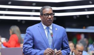 El diputado Agustín Burgos renuncia al Congreso Nacional para dirigir el Idoppril