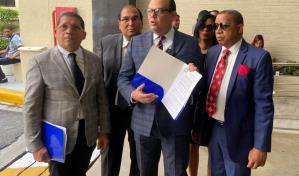 El Colegio de Abogados preocupado por concentración de poder del Inacom
