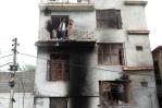 Violencia en Cachemira: familias abandonan sus hogares por fuego cruzado entre India y Pakistán