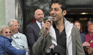 Juez de EE. UU. impide deportar a estudiante palestino detenido en protestas por Gaza