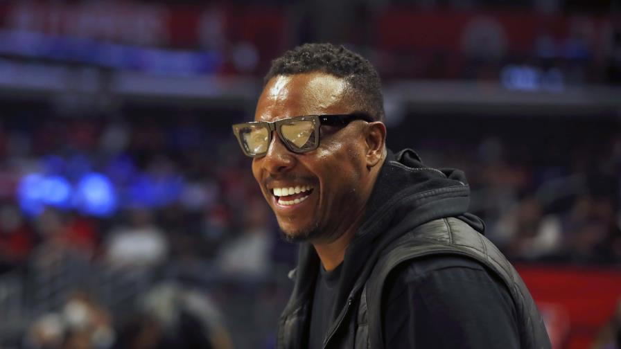 Paul Pierce dice que caminó 20 millas al trabajo en bata como castigo tras derrota de los Celtics Paul Pierce dice que caminó 20 millas al trabajo en bata como castigo tras derrota de los Celtics