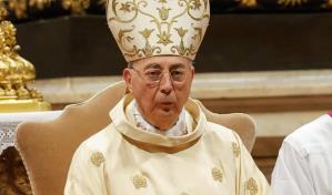 El cardenal Dominique Mamberti, la voz que desvelará al mundo el nuevo papa