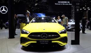 Los eurodiputados flexibilizan normas sobre emisiones para la industria automotriz