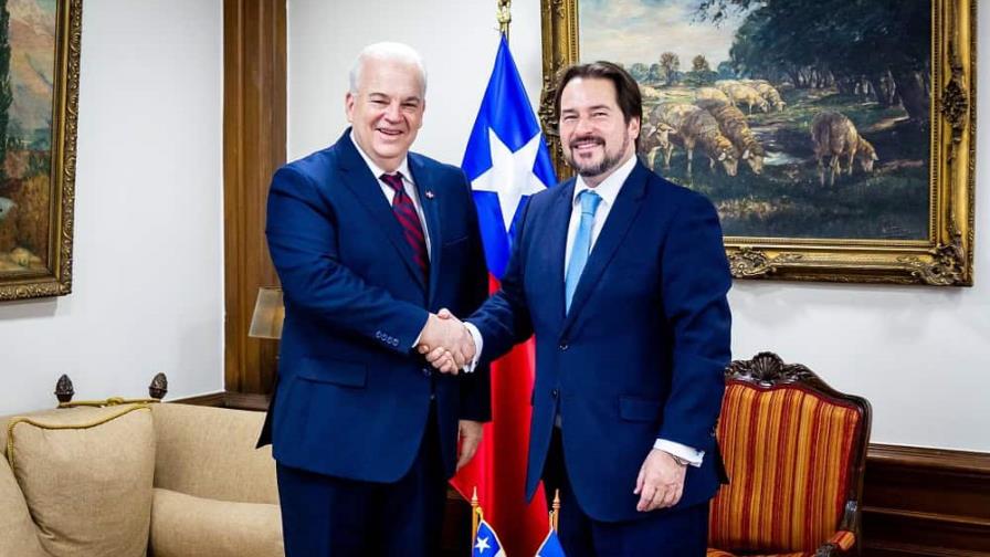 Embajador Juan Cohen Sander inicia misión diplomática en Chile Embajador Juan Cohen Sander inicia misión diplomática en Chile