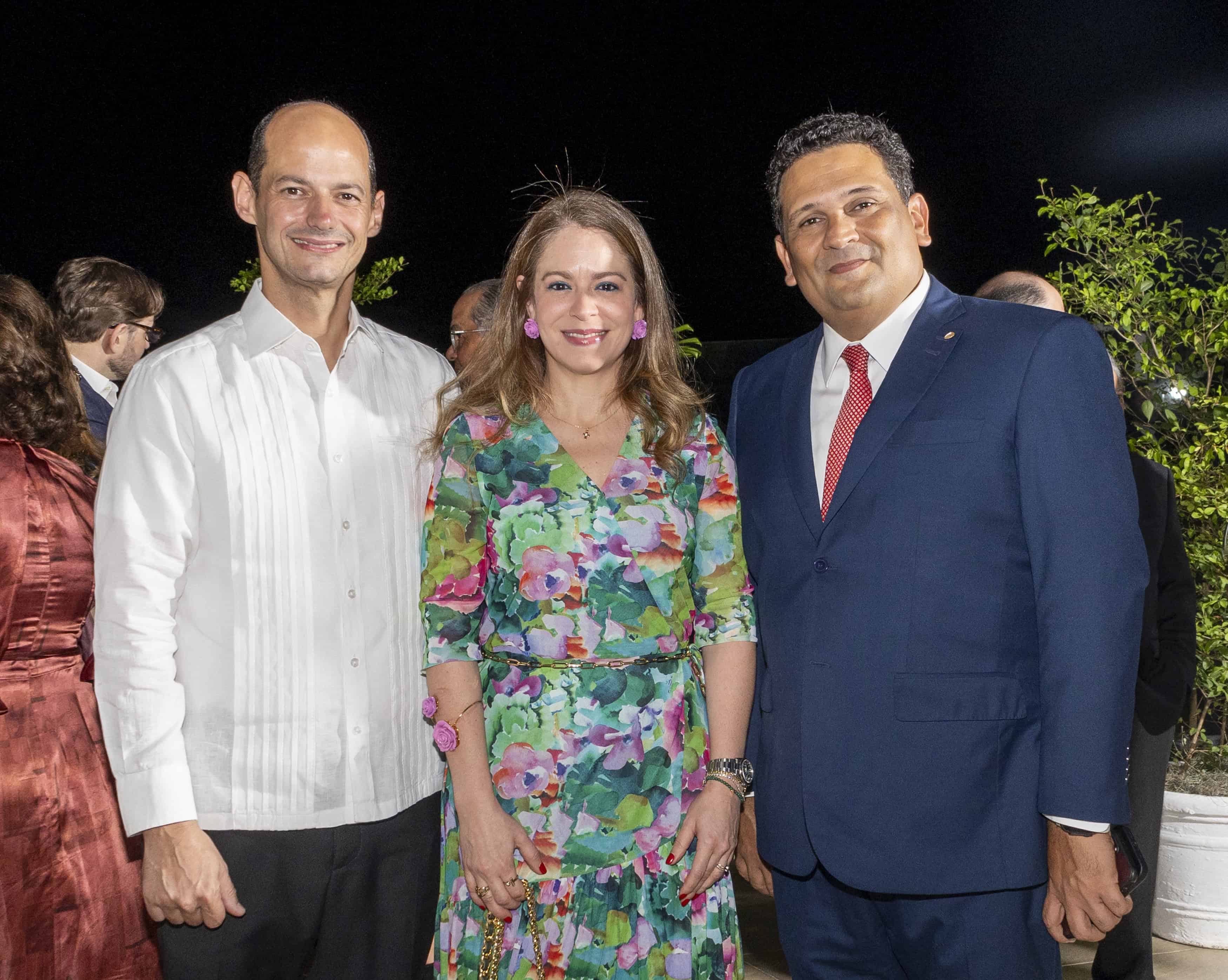 Alejandro Cambiaso, Brenda Morales y Ariel Pérez. <br>