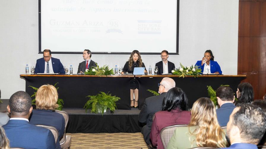 Delegación de abogados de Nueva York ofrece foro en Santo Domingo Delegación de abogados de Nueva York ofrece foro en Santo Domingo