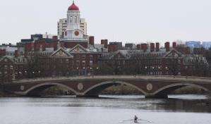 Cómo afectará la medida del gobierno de Trump a los estudiantes internacionales de Harvard