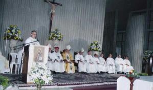 En La Vega recuerdan al nuevo papa por su sencillez, cercanía y dominio del español