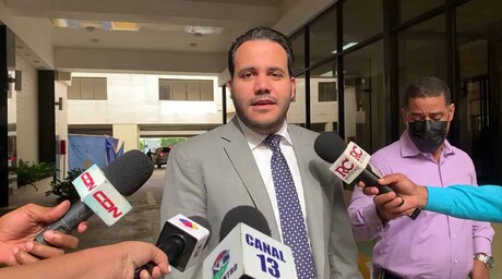 En lo que va del 2026, tres legisladores rompen con los partidos que los llevaron al Congreso