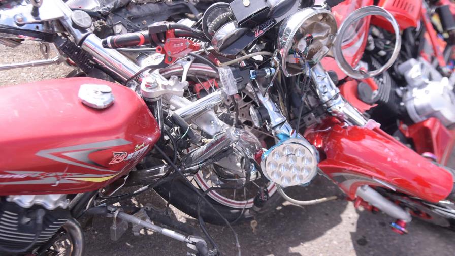Dos jóvenes mueren durante competencia clandestina de motocicletas en Navarrete Dos jóvenes mueren durante competencia clandestina de motocicletas en Navarrete