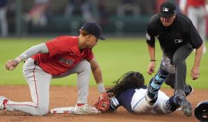 Fermín batea sencillo en la 12.ª entrada y Reales superan 2-1 a Medias Rojas