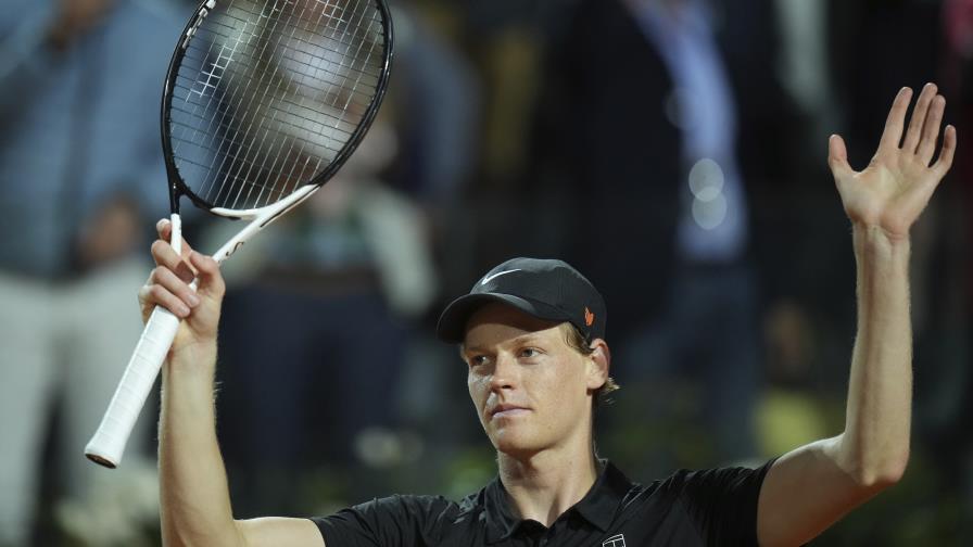 Sinner gana en el Abierto de Italia en su regreso tras una suspensión de 3 meses Sinner gana en el Abierto de Italia en su regreso tras una suspensión de 3 meses